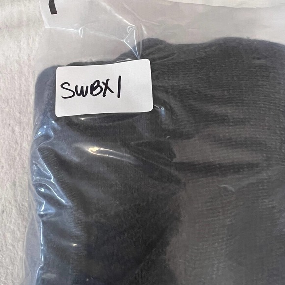 Ann Taylor Loft Sweater Womens Medium Gray Long Sleeve V-Neck Two Button Front - Picture 9 of 9